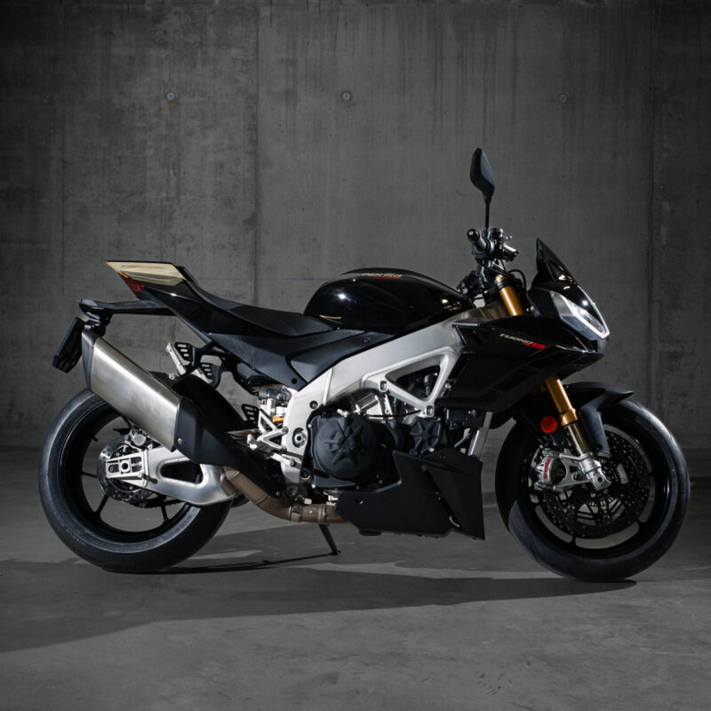Aprilia Tuono v4 "studio"