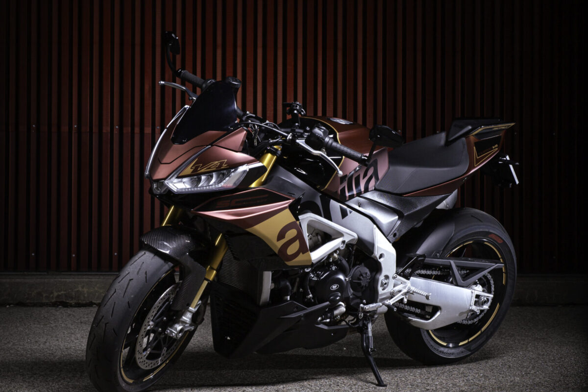 Aprilia Tuono v4 "studio"