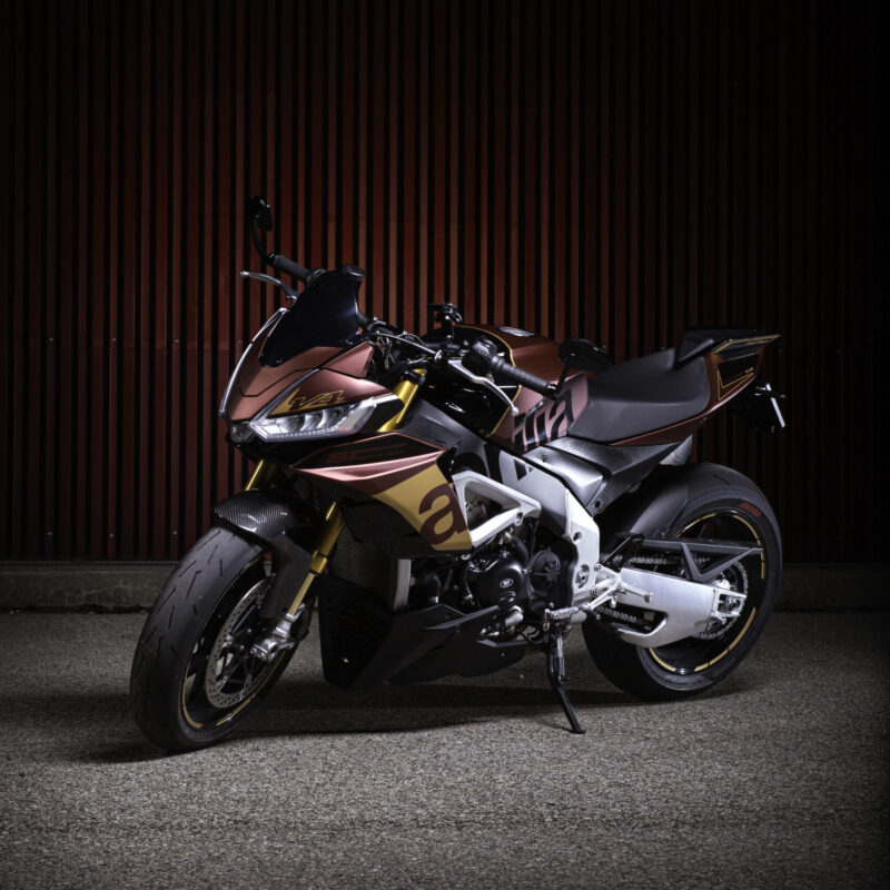 Aprilia Tuono v4 "studio"