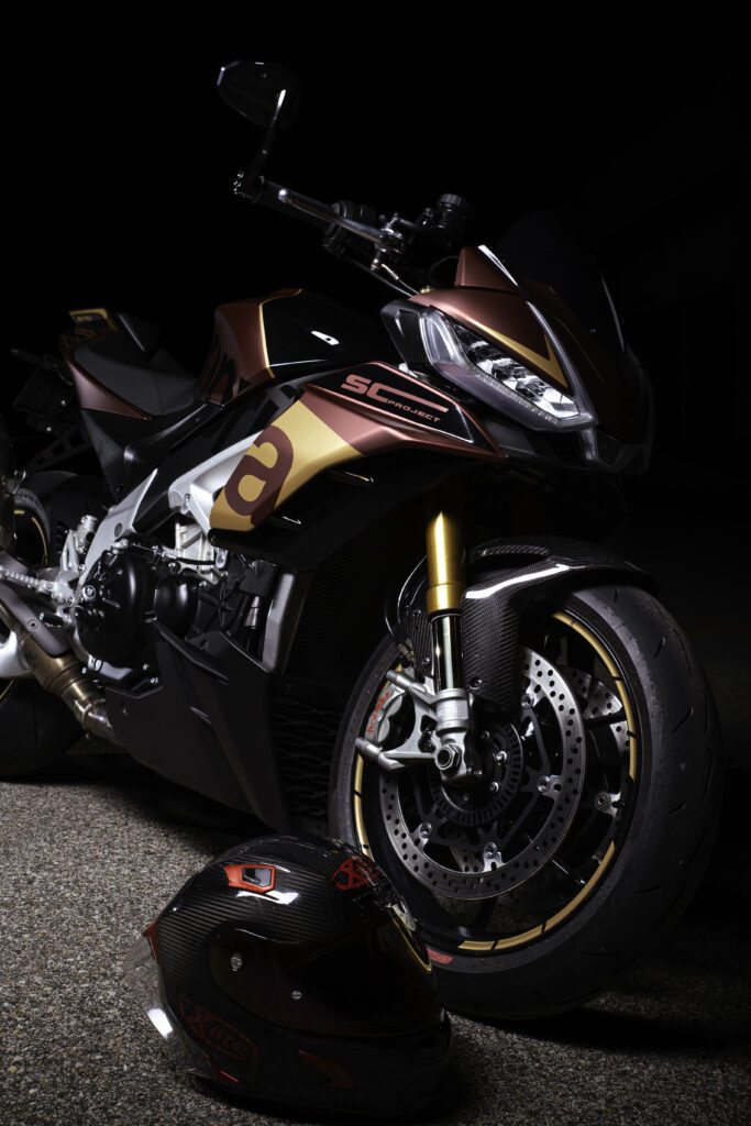 Aprilia Tuono v4 "studio"