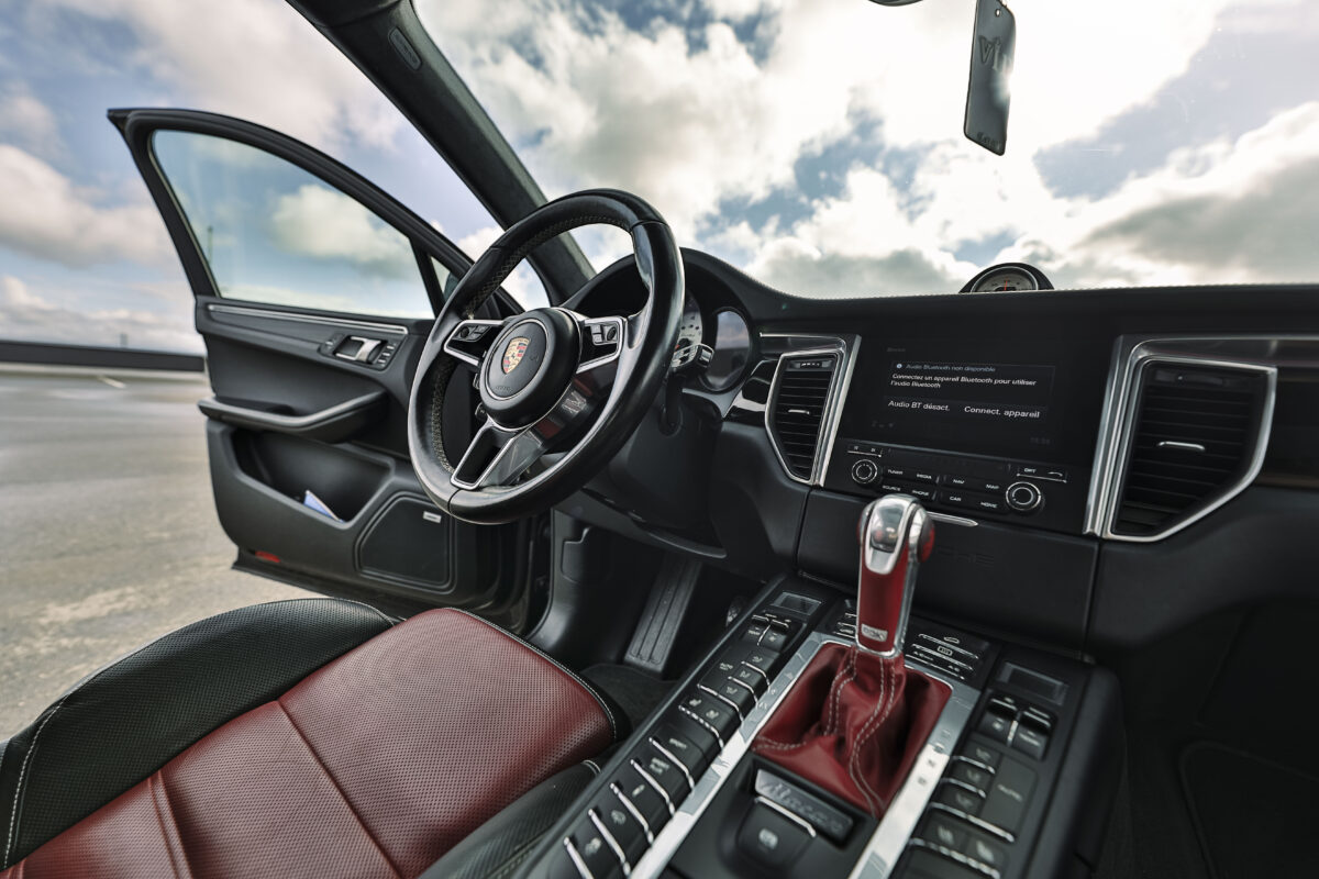 Interior Porsche macan turbo