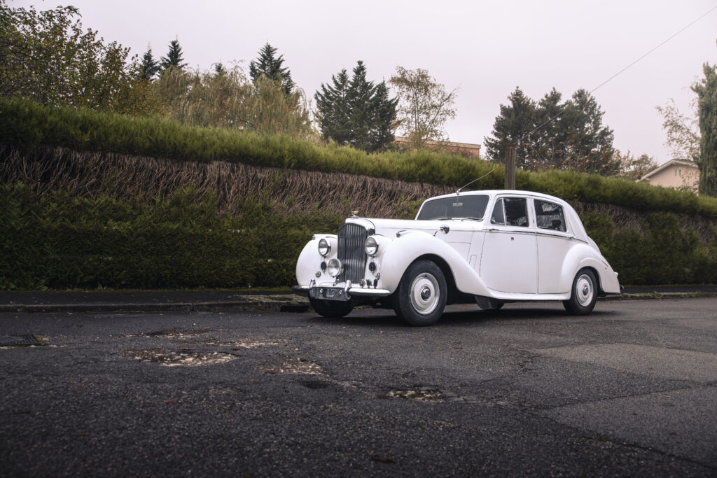 Shooting photo photographe pro suisse NyonBentley Type R 1953 old cars