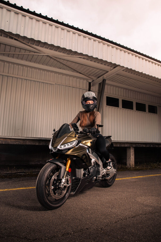 Shooting photo Aprilia Tuono v4 x @sgy.kwz