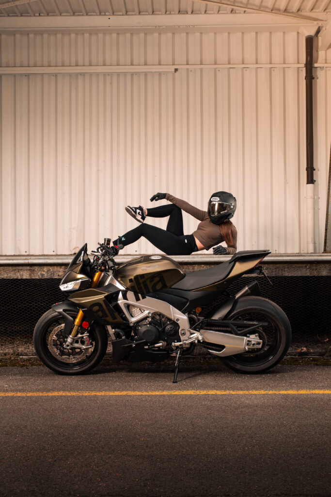 Shooting photo Aprilia Tuono v4 x @sgy.kwz
