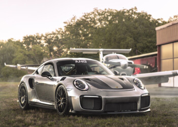 Porsche GT2rs avion
