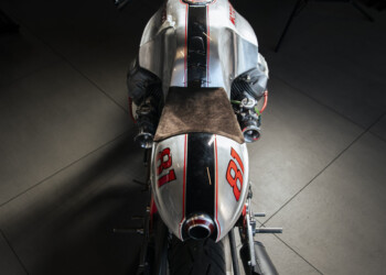 Moto Guzzi v7 Sport La Macchina
