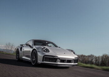Shooting photo professionel photographe suisse Nyon Porsche turbo s 50 years edition