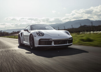 Shooting photo professionel photographe suisse Nyon Porsche turbo s 50 years edition