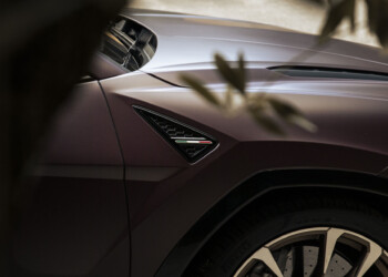 Shooting photo professionel photographe suisse Nyon shooting Lamborghini Urus Perf